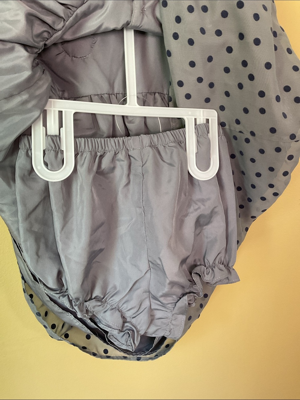 Laura Ashley Grey Dress with Navy Polka Dots and Pink Flower size 24mon - Picture 4 of 5